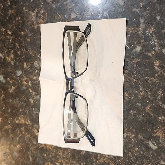 David Benjamin Eyeglasses. Metal frames with unique cut out detail. - Picture 2 of 7